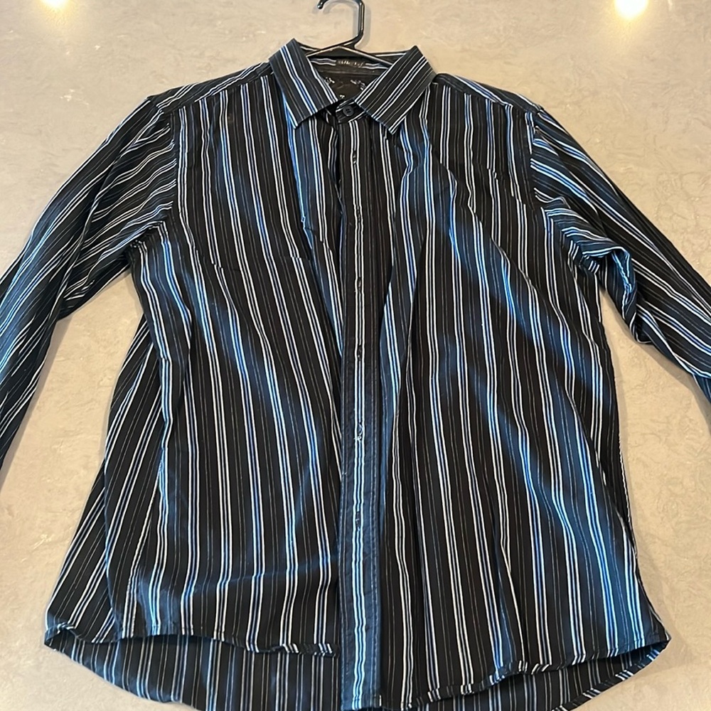 Buckle BKE button down Size large Slim fit